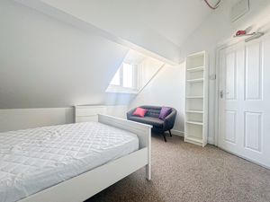 Photo 9- click for photo gallery